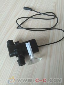 汽车抽水泵多少伏