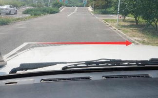汽车距离边线多少米