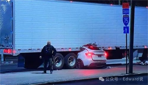 汽车挂拖车罚款多少