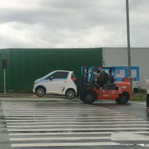 福建汽车拖车收费多少