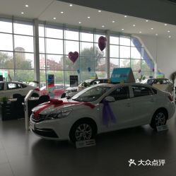 中心汽车多少钱