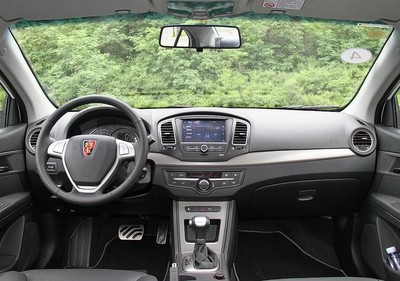 荣威350车怎么样,荣威350轿车怎么样