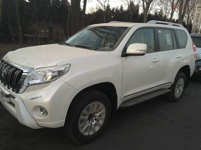 丰田霸道v6越野车报价,丰田霸道v6价格高配走越野车及图片