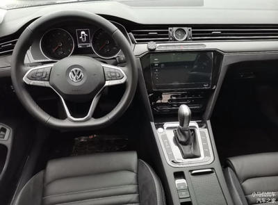 雅阁和迈腾一个档次吗,雅阁和迈腾哪个好点,实用点