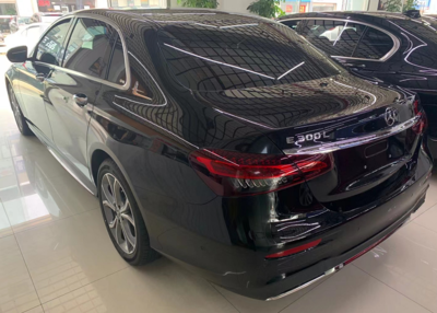 奔驰e300l报价多少钱,最新奔驰e300l报价