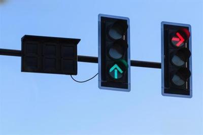 闯红灯短信2小时就来,误闯红灯已经开过去了怎么办