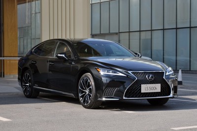 雷克萨斯2023年最新款的车,雷克萨斯2023年最新款的车es