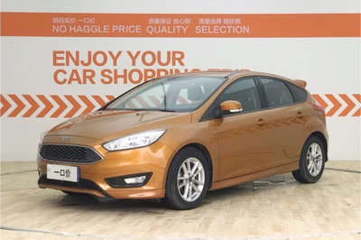 福特福克斯两厢多少钱,福特福克斯两厢多少钱一台