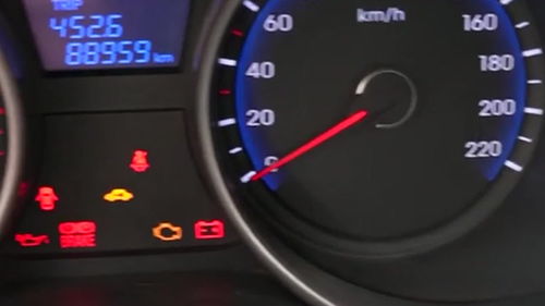 小汽车高速转速多少 小汽车高速转速多少