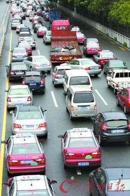 汽车的密度是多少