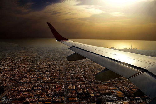 汽车比飞机慢多少 汽车比飞机慢多少