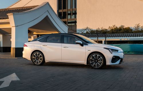 埃安汽车自重多少