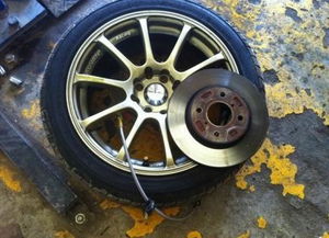 汽车选多少寸轮毂 汽车选多少寸轮毂