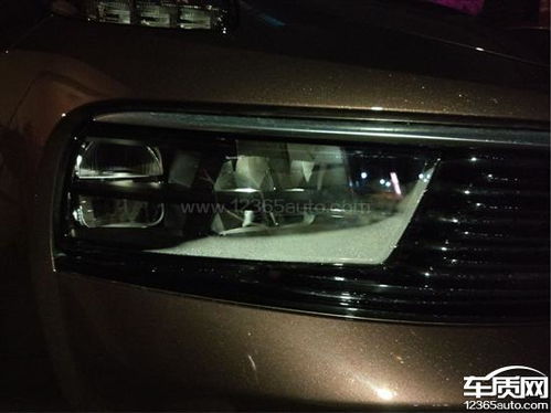 汽车后尾灯多少正常