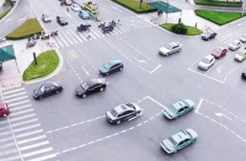 郊区汽车转弯多少码