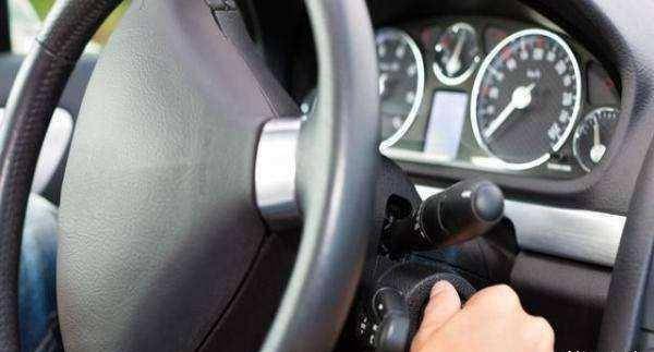 汽车多少电才能启动