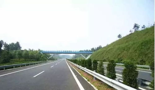 大型汽车高速超速多少