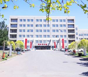 北方汽车学院学费多少