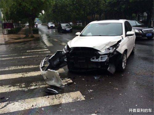 汽车撞坏多少钱