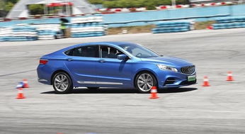 天马汽车重量多少吨