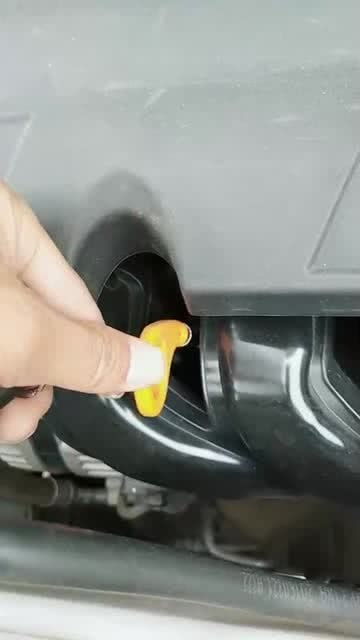 吉利汽车用多少机油