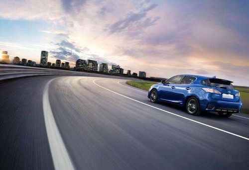 汽车高速跑多少吗 汽车高速跑多少吗