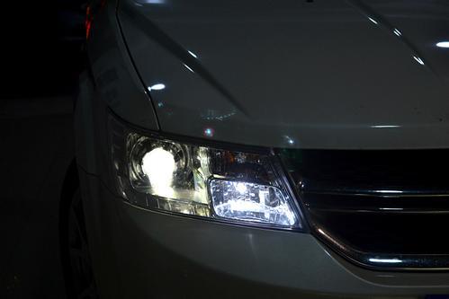 汽车大灯多少k好