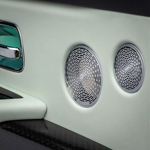 汽车呼吸灯多少瓦