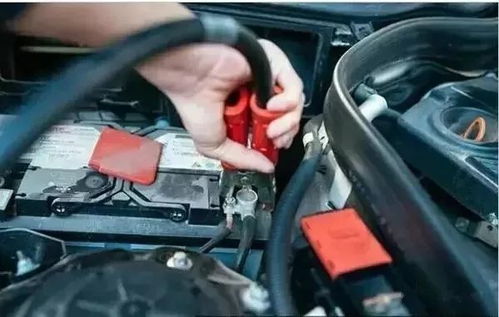 汽车打火是多少电压