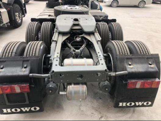 玻璃承载汽车多少吨重