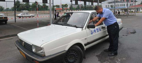 乡下汽车教练工资多少