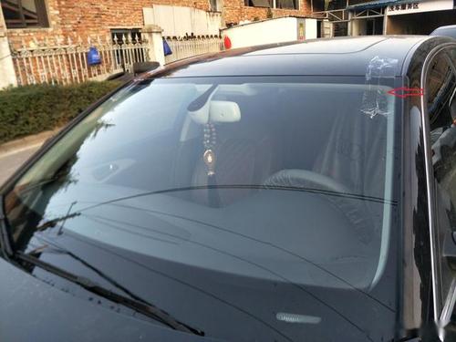 汽车洗玻璃多少伏