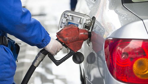 汽车油箱最高多少升