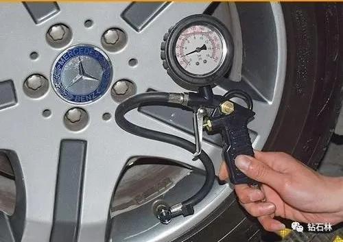 汽车气压冷去打多少 汽车气压冷去打多少