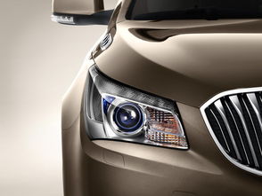 汽车大灯可多少伏