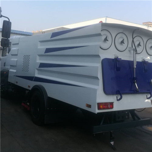 吸尘汽车用多少瓦 吸尘汽车用多少瓦