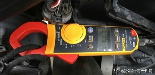 小汽车电压多少满电