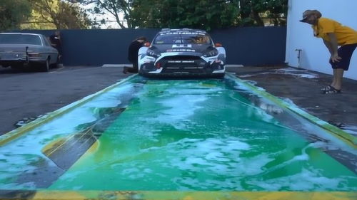 汽车封闭跑道多少米