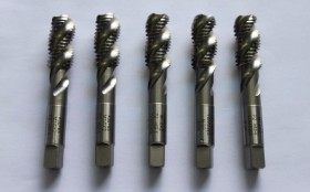 汽车钻头垫高多少合适