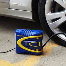 汽车充气多少压正常