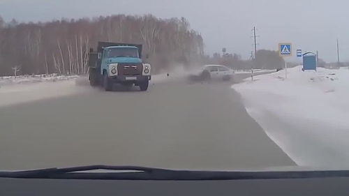 汽车转弯掉头多少米