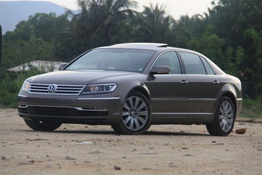 辉腾汽车多少缸