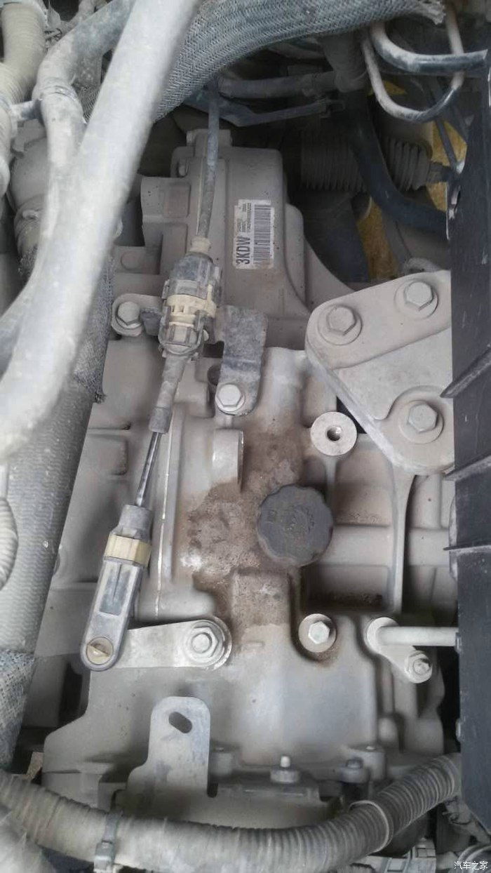 汽车螺纹孔多少合适