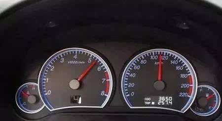 汽车最快换挡速度多少