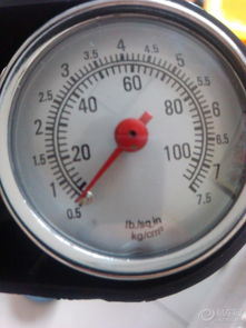 汽车胎压表多少