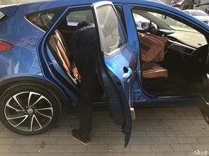 汽车女销售流水多少