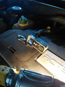 汽车abs插头多少电压