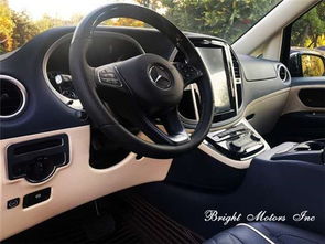 奔驰汽车电瓶多少v