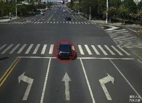 汽车闯红灯罚多少