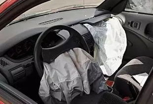 汽车爆气囊掉价多少